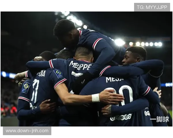 巴黎圣日耳曼公布对阵热刺大名单：阿什拉夫、登贝莱伤缺，姆巴佩领衔